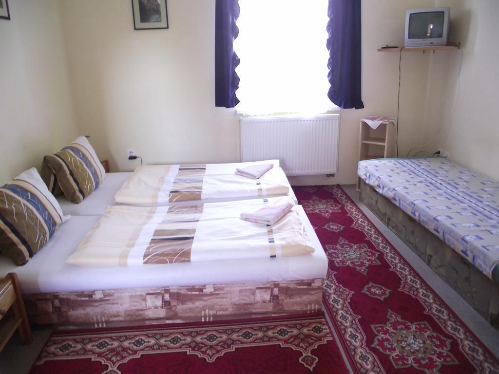 Penzion Slavia Poprad Exterior photo