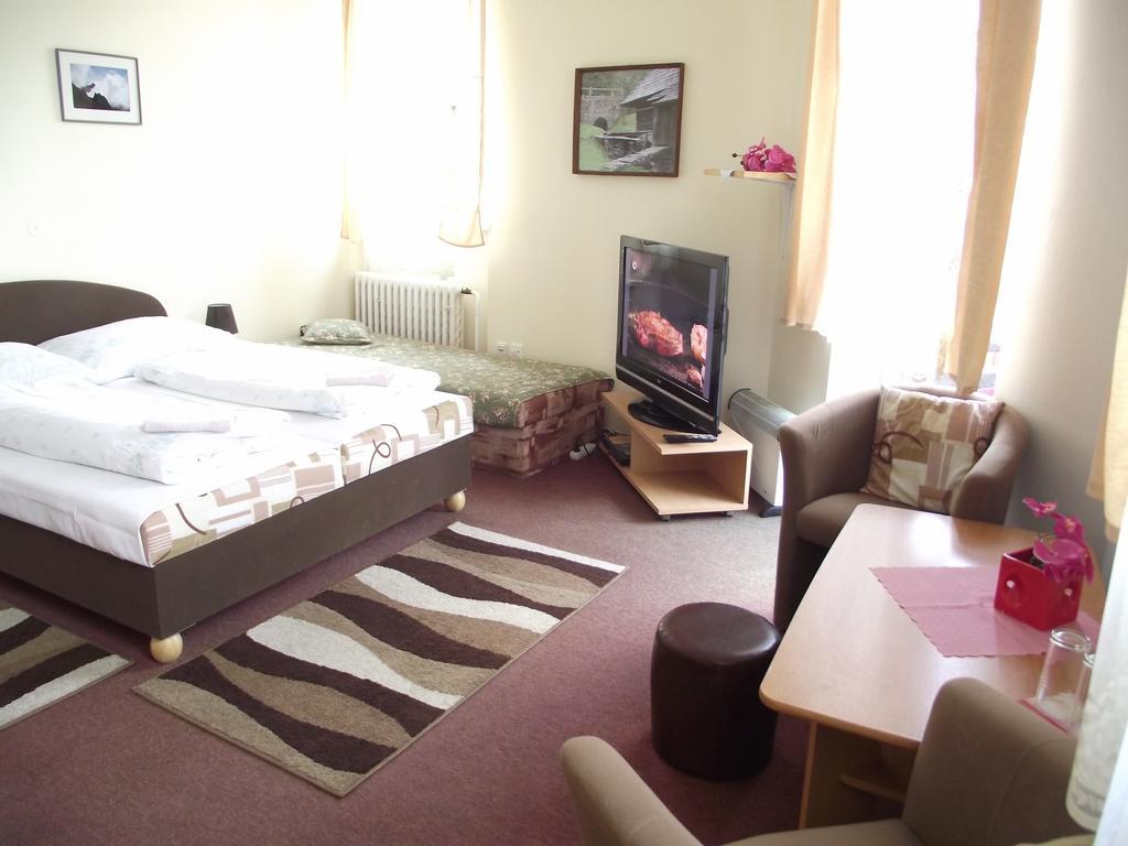 Penzion Slavia Poprad Exterior photo